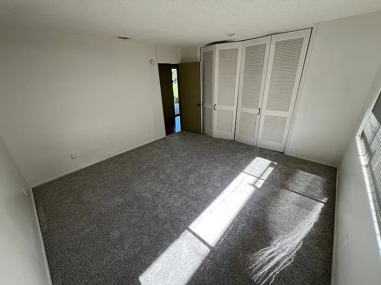 25120 Huron St — Photo 18