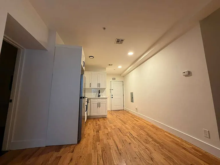 2502 West St #1B — Photo 2