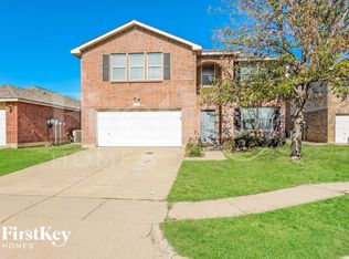 1737 Baxter Springs Dr, Justin, TX 76247