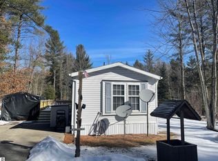 5954 Bensch Rd, Alger, MI 48610