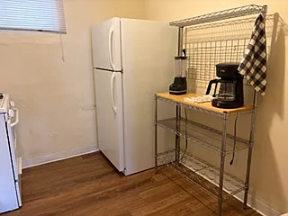 Fully Furnished 2 Bedroom Just 2 Blocks to Presbyterian Hospital — Photo 6