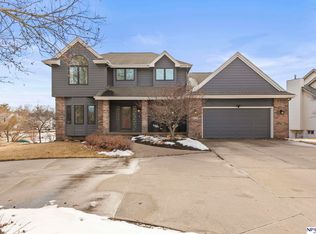 210 Riverside Dr, Waterloo, NE 68069