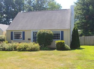 19 Carleton Rd, West Hartford, CT 06107