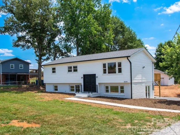 2330 40th Avenue Ct NE, Hickory, NC 28601