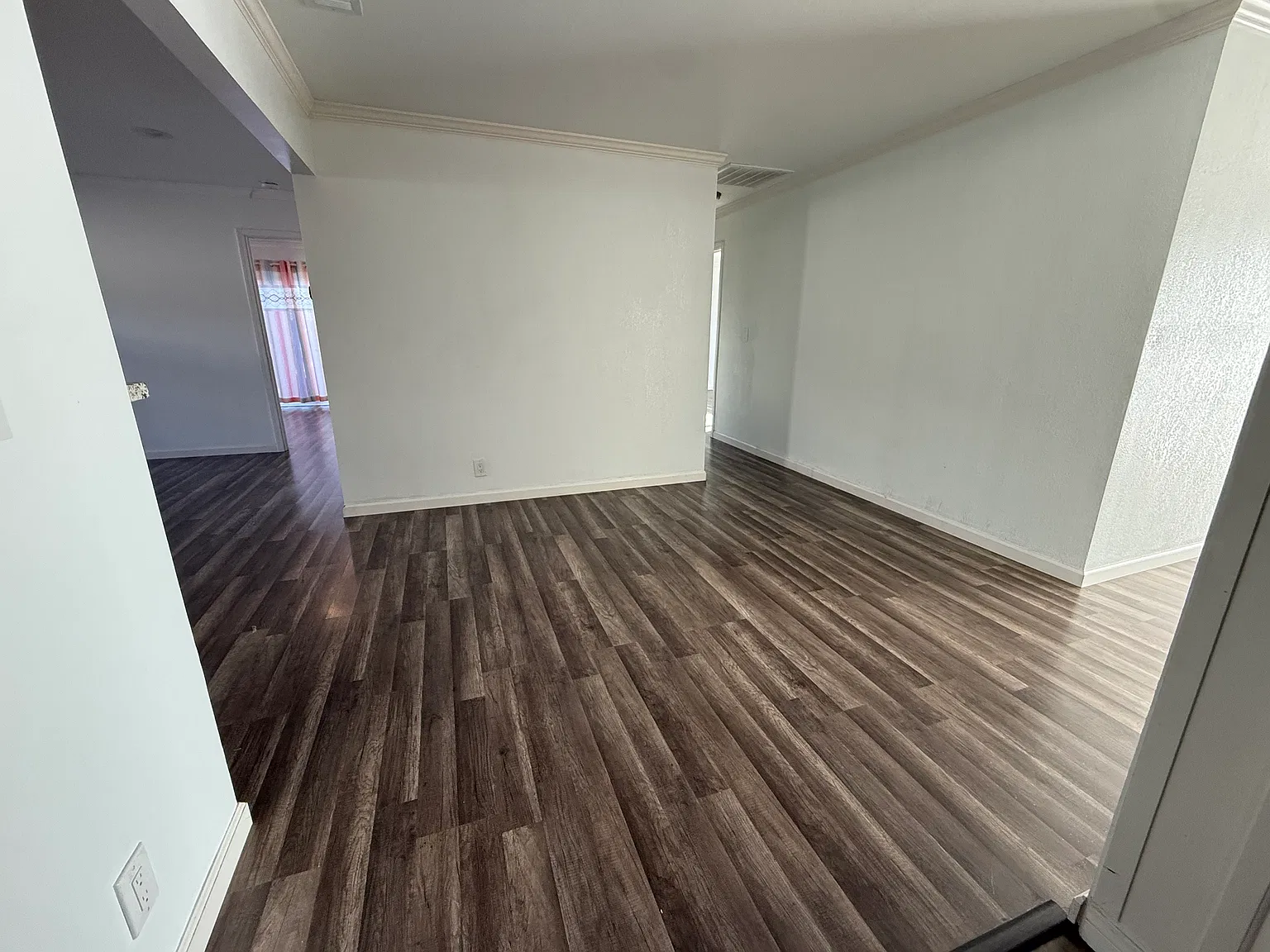 3 bed, 1656 sqft, $4,800 — Photo 4