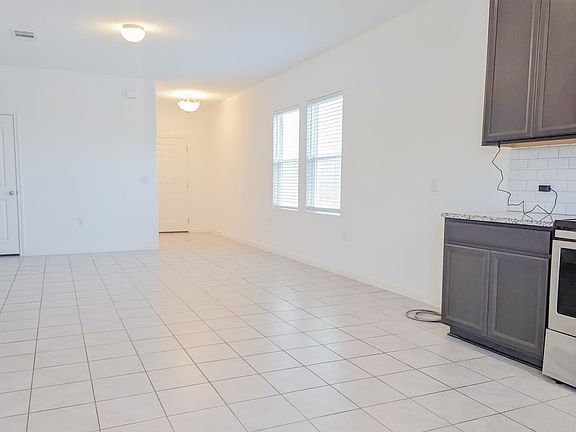 4th image of 6510 Routenburn St