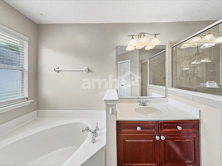 13839 Victoria Lakes Dr — Photo 12