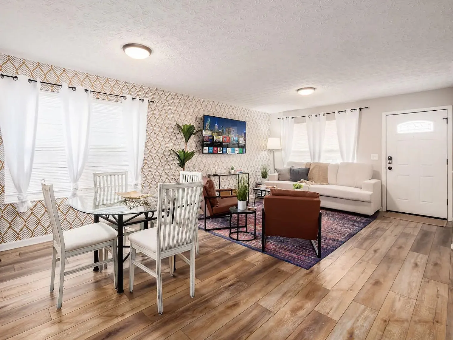5 bed, 1.0 bath, 1991 sqft, $4,312 — Photo 1