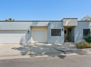 2490 N Silver Ridge Ave, Los Angeles, CA 90039