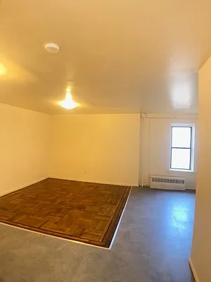 Rented by Smart NY Realty LLC | media 16