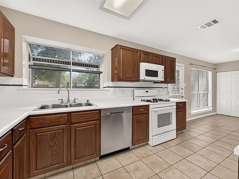 14214 Heather Falls Way — Photo 19