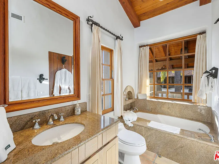25127 Jim Bridger Rd — Photo 33