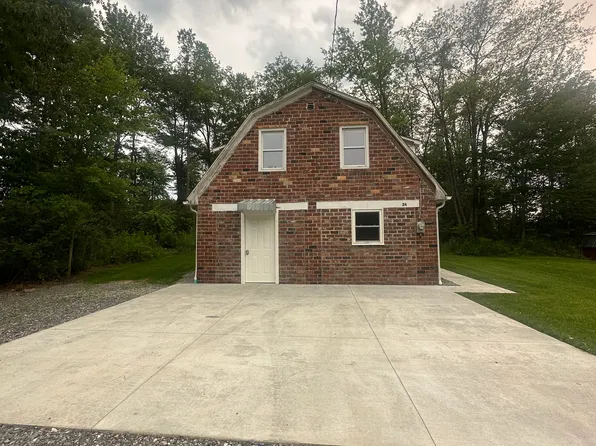 22-34 Sonny Dr #24, Saint Marys, PA 15857