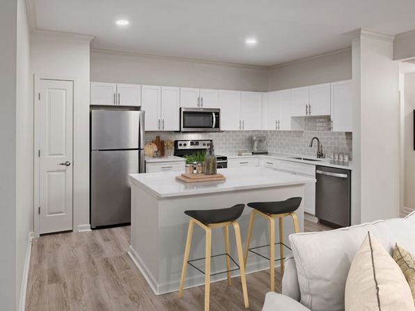 6515 E Union Ave UNIT 305