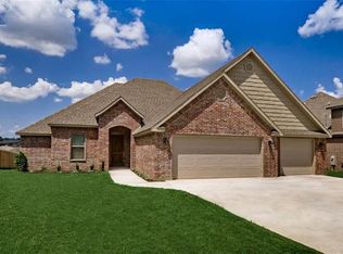 1410 Sweetbriar Way, Centerton, AR 72719