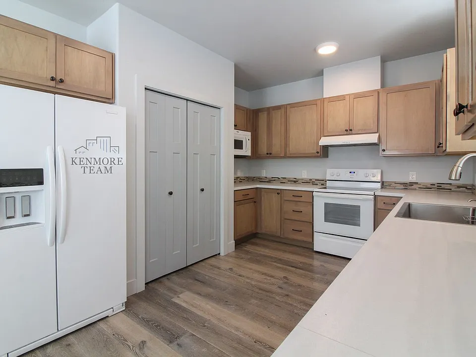1006 Adams St #101-104