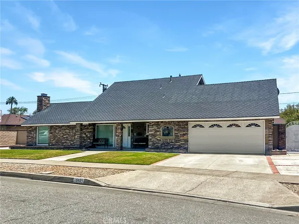 593 S Kensington Rd, Orange, CA 92869