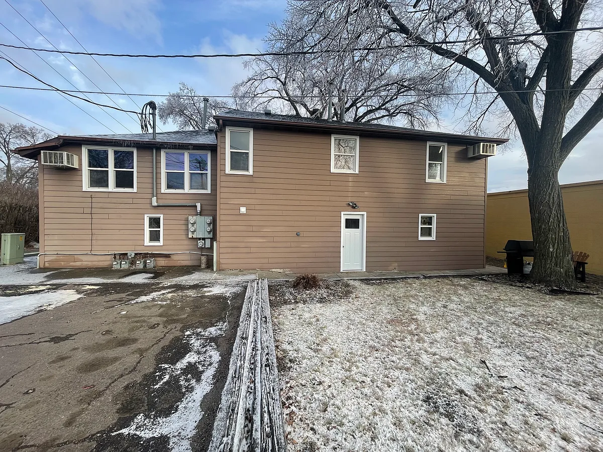 Building Photo - 520 S Jackson St #2