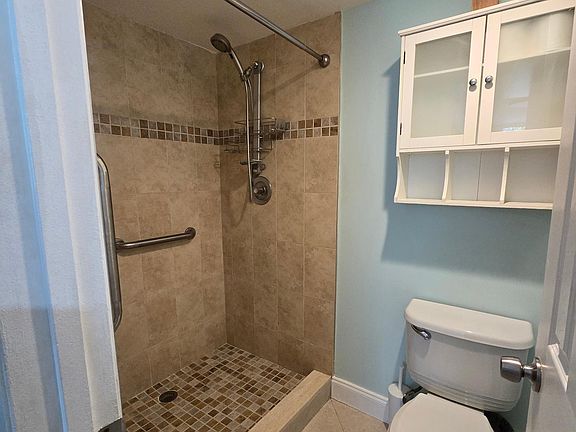 2nd image of 1516 Whitehall Dr APT 103