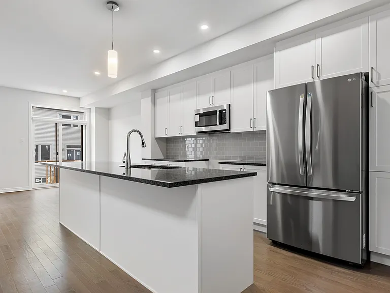 1072 Kijik Cres #1 — Photo 6