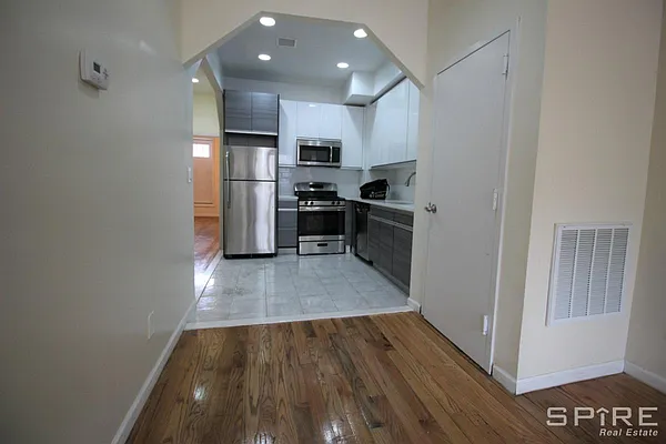 Rented by Spire Group | media 8