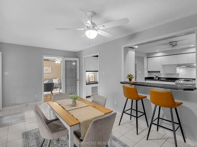 489 Acadia Dr — Photo 12