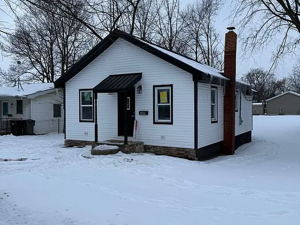 308 W Boston St, Syracuse, IN 46567