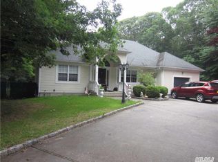 49 Coram Mount Sinai Rd, Coram, NY 11727