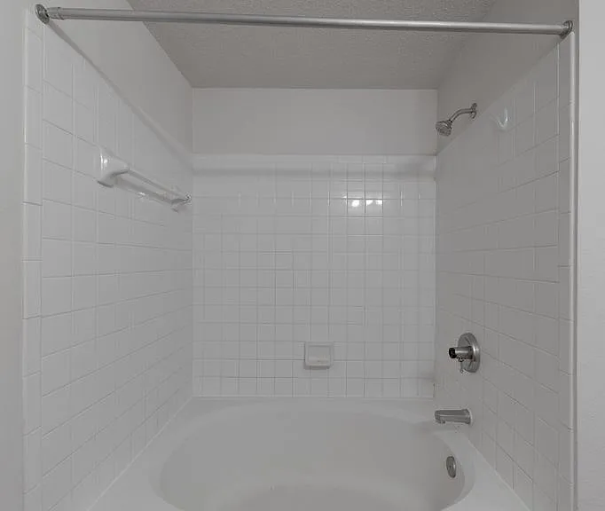 La Crosse Apartments — Photo 66