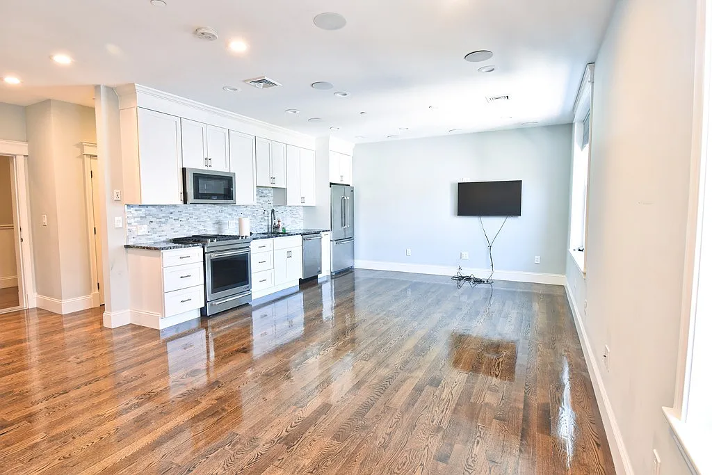 Building Photo - 57 L St #2