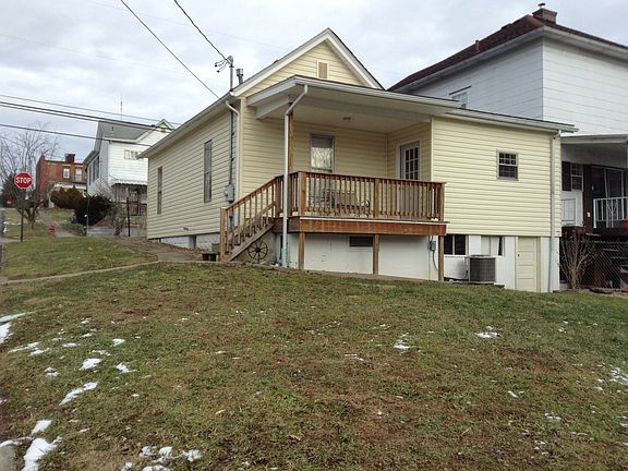 Small backyard, one off street parking spacej