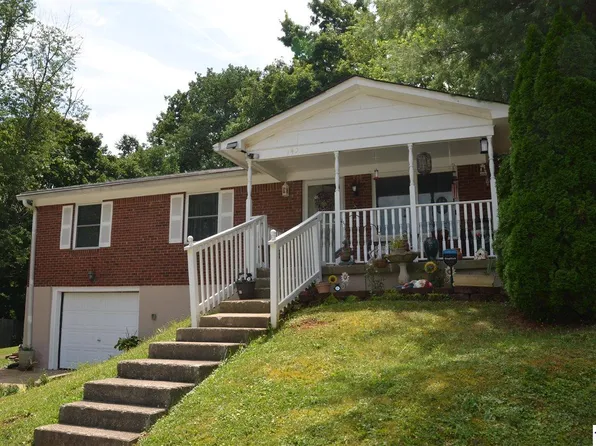 149 Bivins Ct, Radcliff, KY 40160