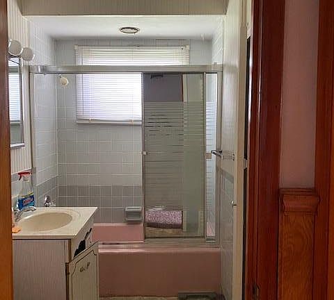 4th image of 1624 6th St