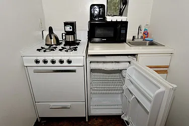 Rented by Eisenberg Exclusives