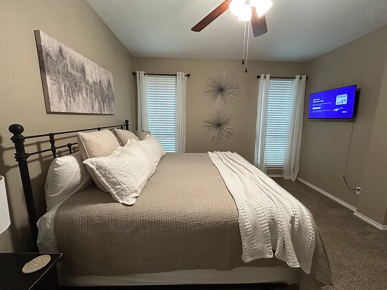 4112 Ellenboro Ln — Photo 12