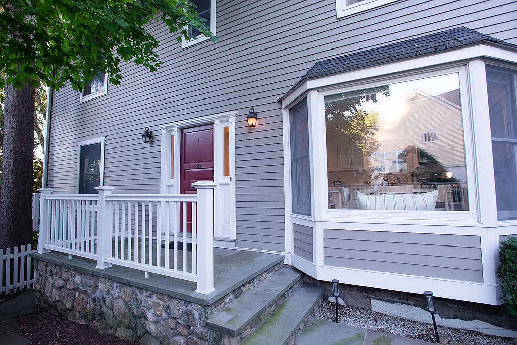 3 bed, 3.5 bath, 1600 sqft, $7,800 — Photo 1
