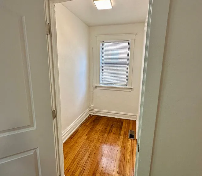 4415 Pershing Ave — Photo 13