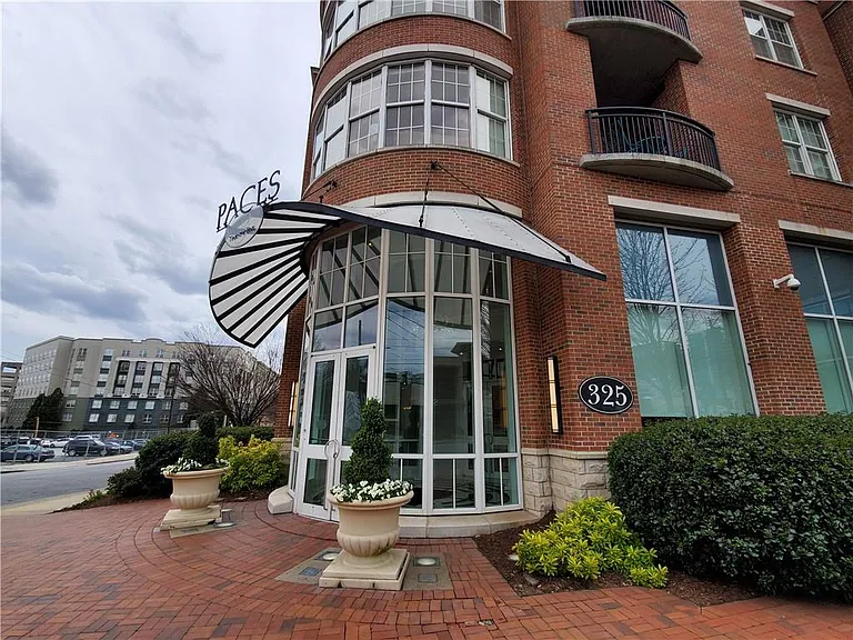 325 E Paces Ferry Rd NE #2104 — Photo 27