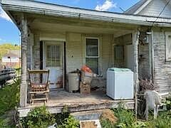 2nd image of 18 Republic Ave