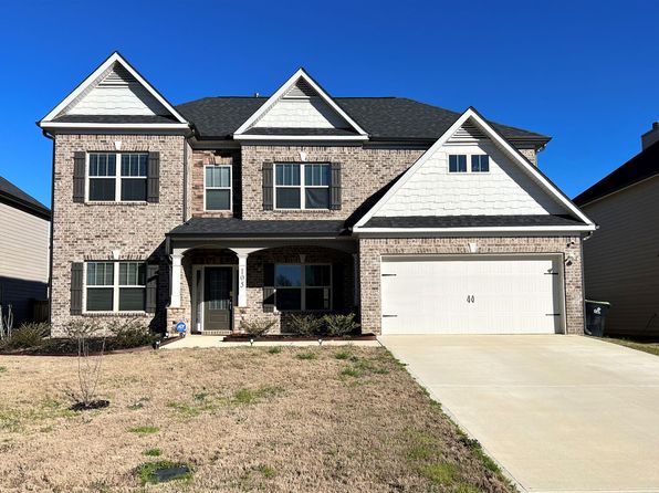105 Lacey Oak Ln