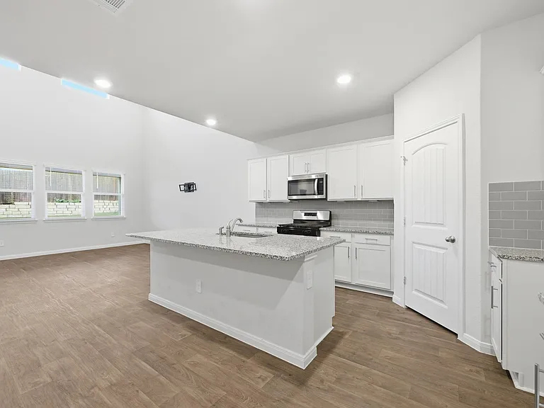 129 Briggs Ln — Photo 5