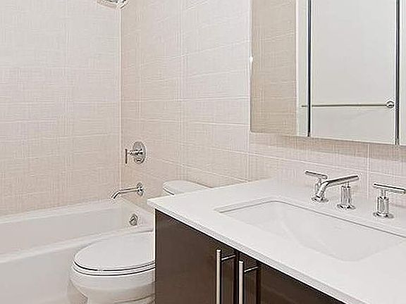 5th image of 300 E 40th St APT 8P