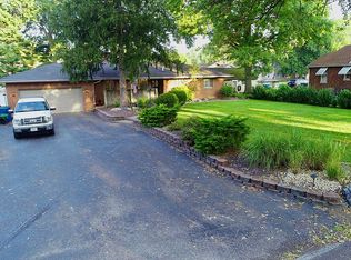 202 N Charcoal St, Troy, IL