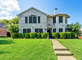 811 Foxwood Ln, Wylie, TX 75098