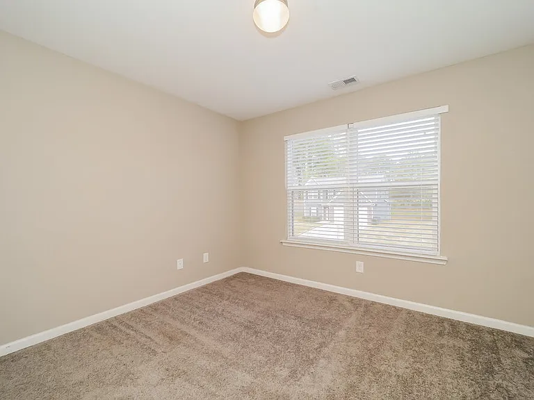 79 Moss Way — Photo 13
