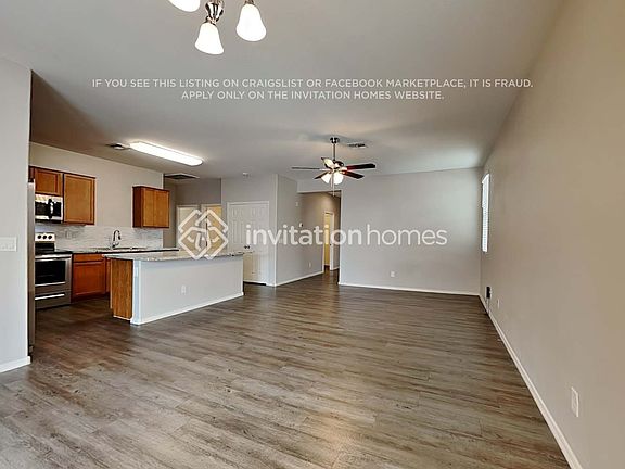 3rd image of 17545 W Jessie Ln