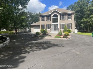 117 Pipher Rd, Bushkill, PA 18324