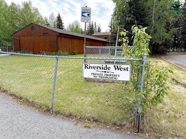 4376 Dartmouth Dr APT 9, Fairbanks, AK 99709