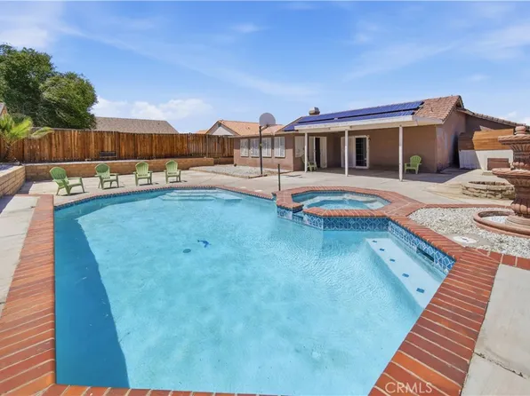 14211 La Mirada St, Victorville, CA 92392