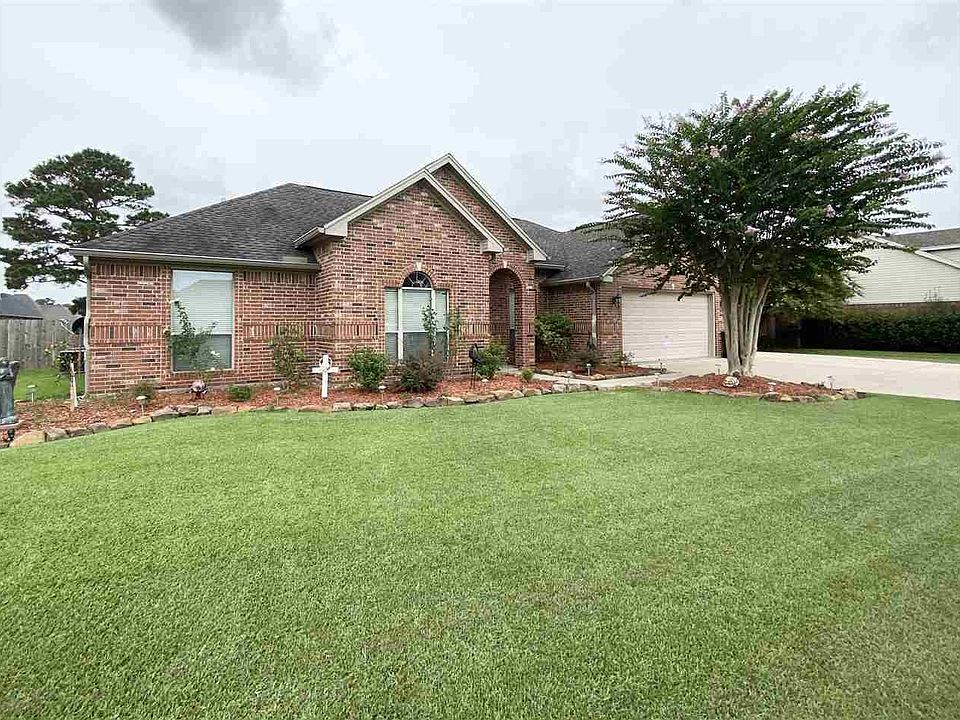 1st image of 270 Tyler Dr